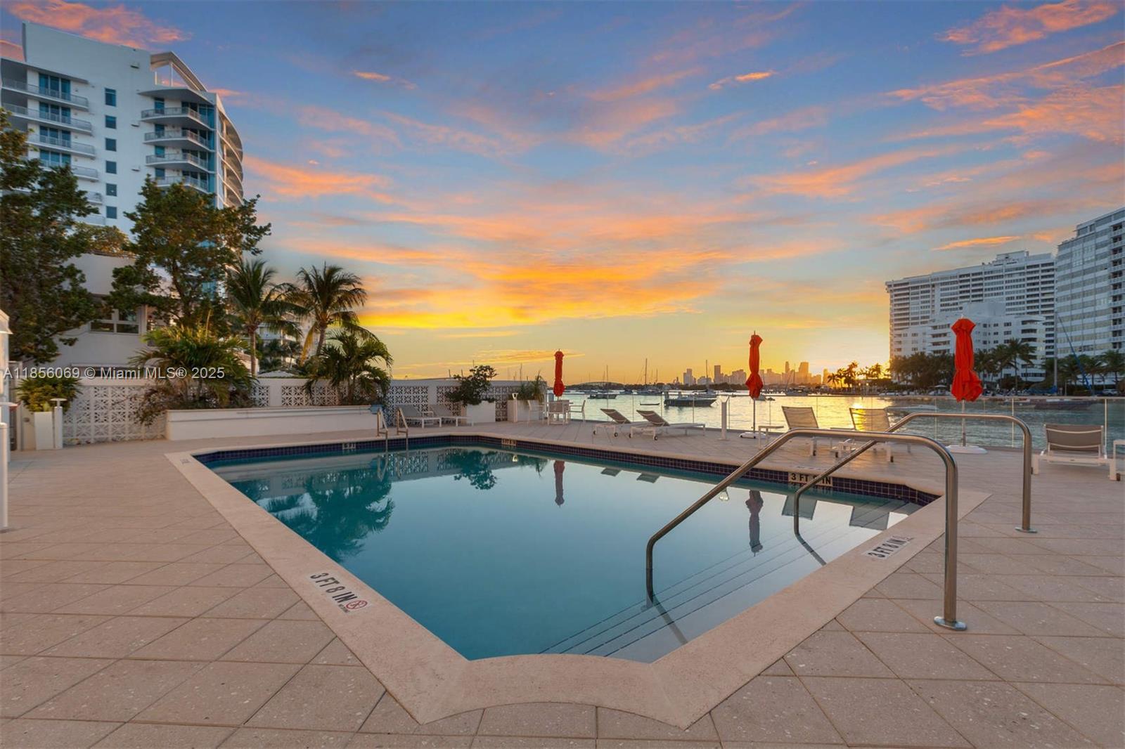 LINCOLN BAY TOWERS CONDO - Residential