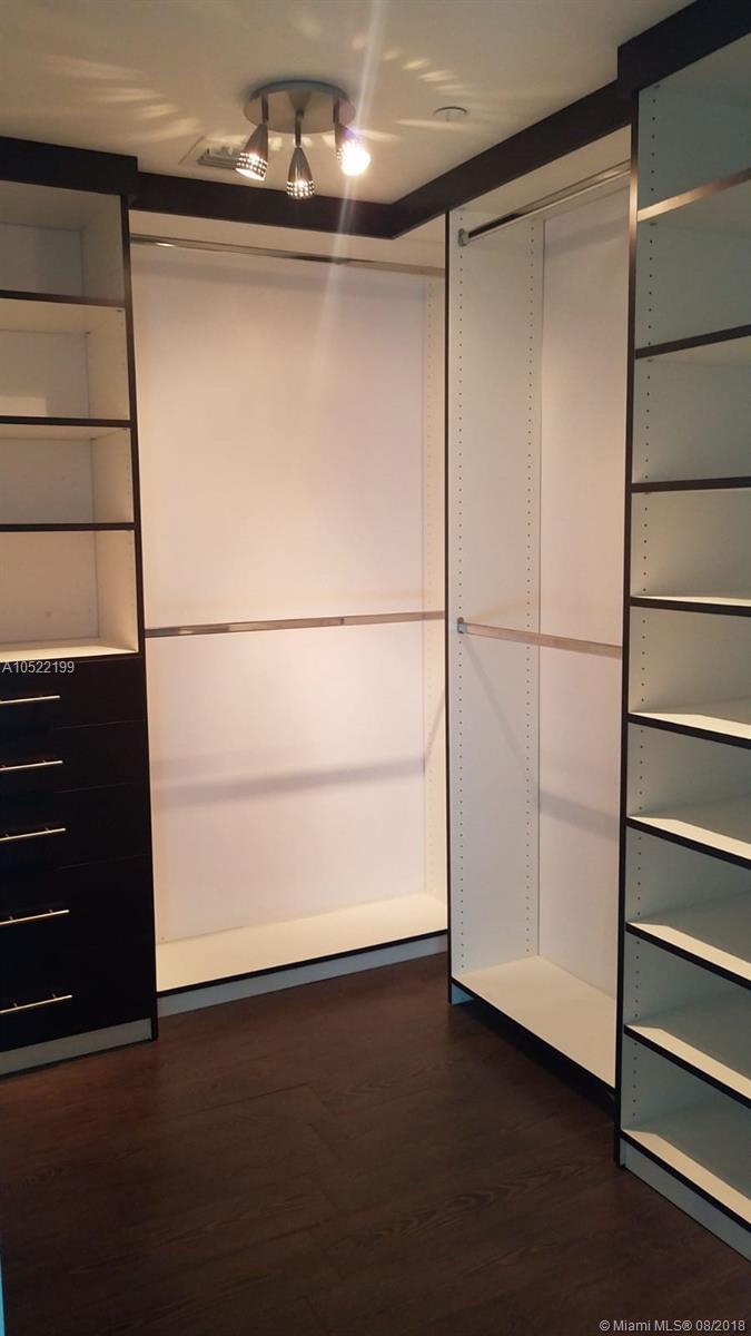 THE PLAZA 851 BRICKELL CO - Residential Lease