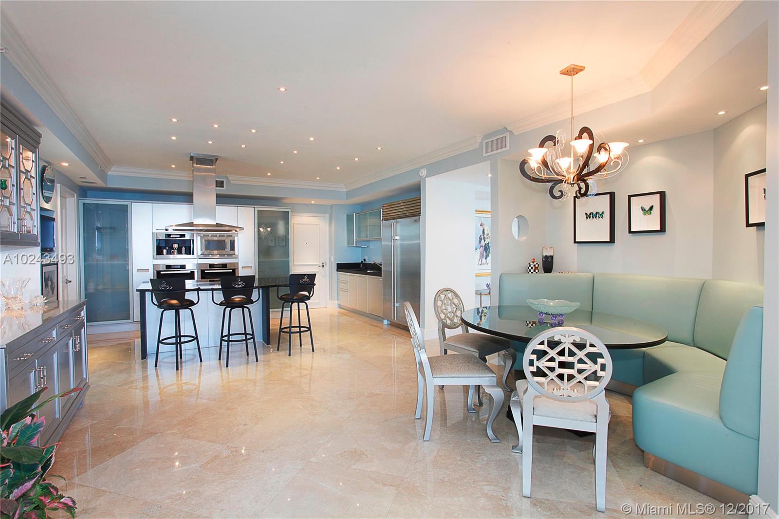 TRUMP ROYALE - Residential