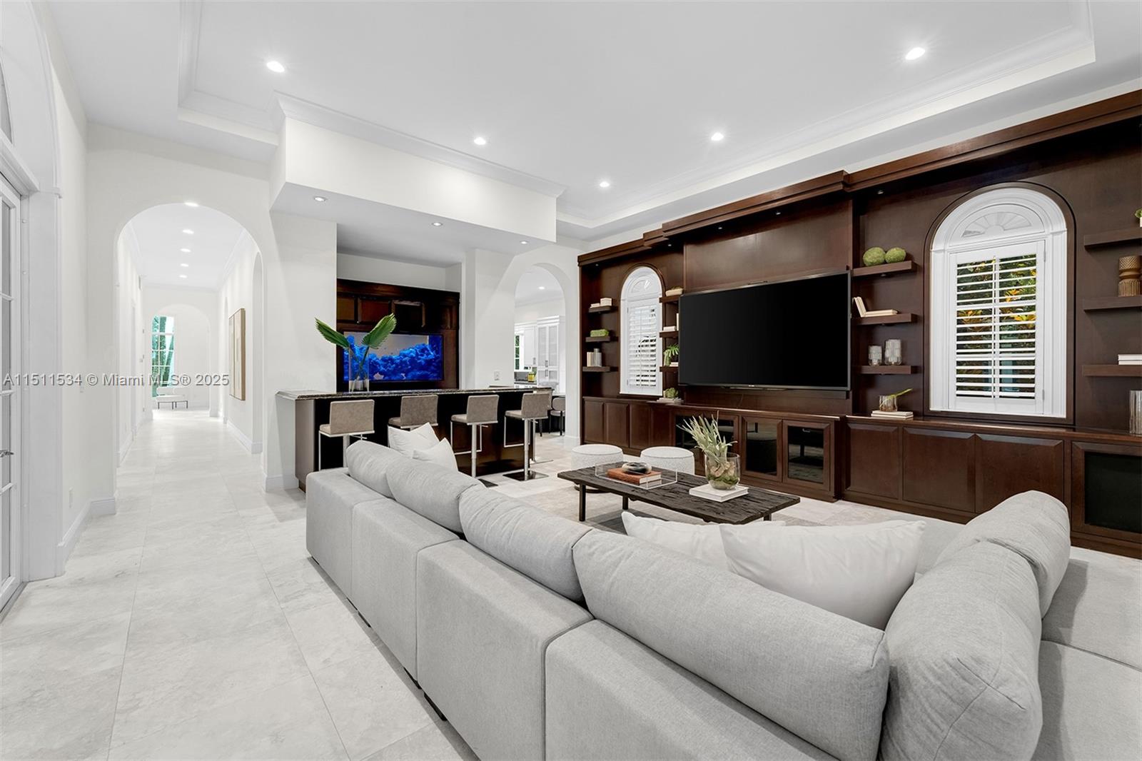 MARTIN SUBURBAN ACRES - Residential