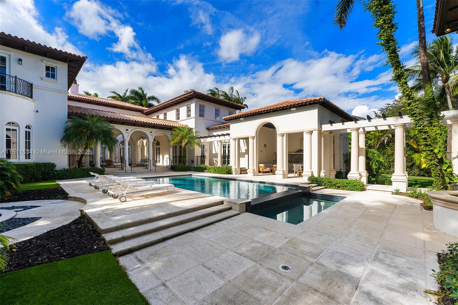 MARTIN SUBURBAN ACRES - Residential