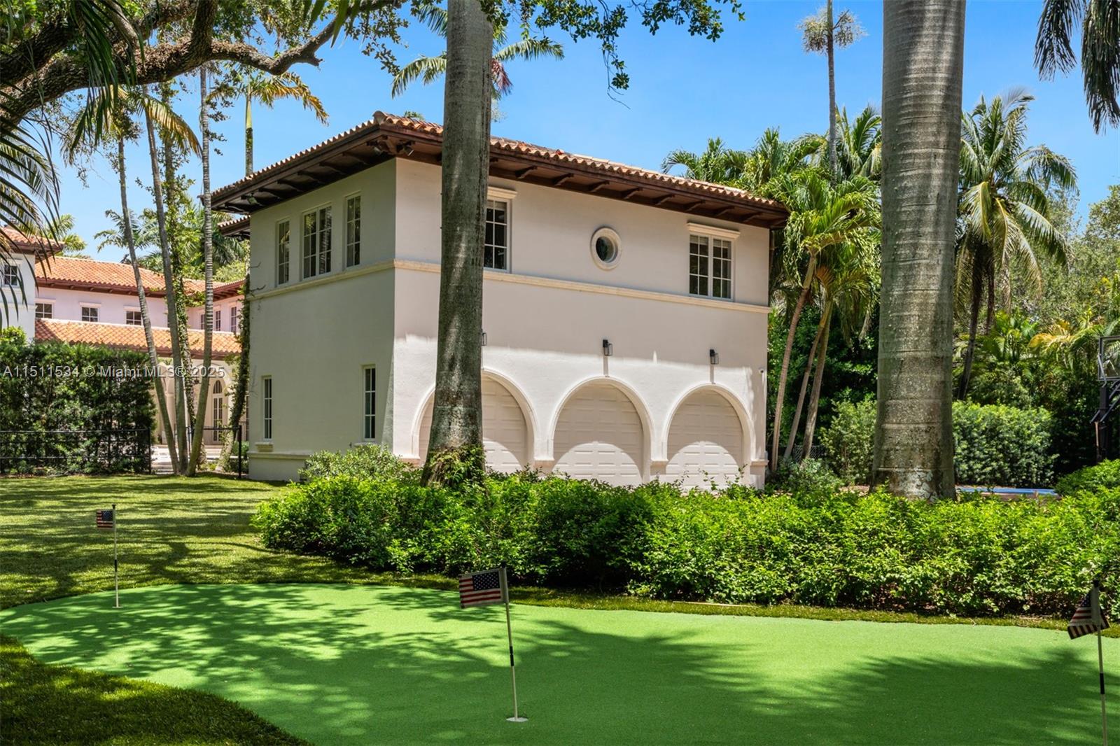 MARTIN SUBURBAN ACRES - Residential