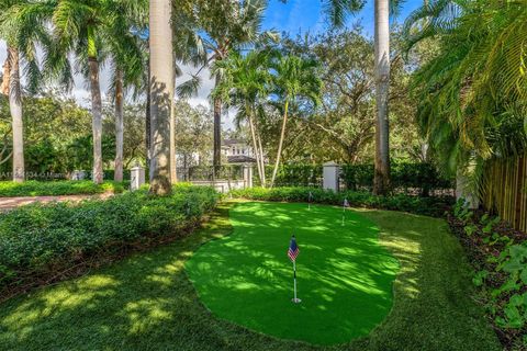 A home in Pinecrest