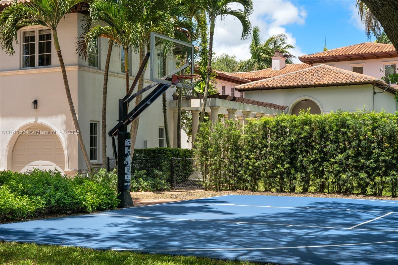 MARTIN SUBURBAN ACRES - Residential