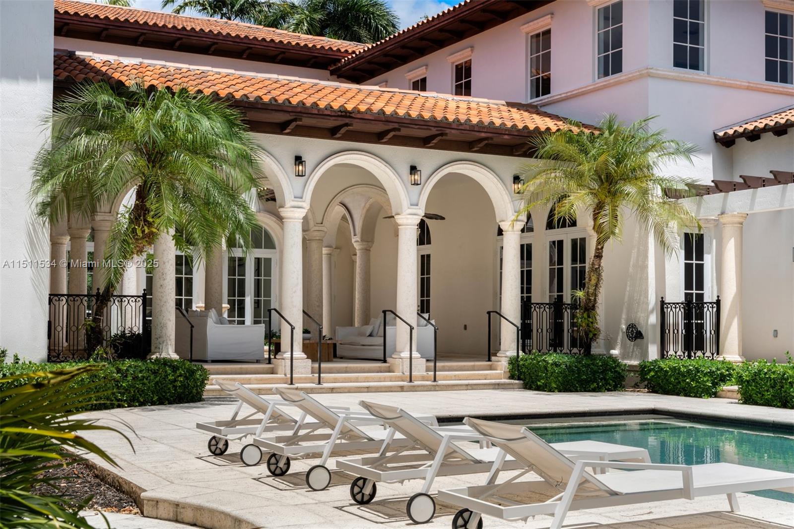 MARTIN SUBURBAN ACRES - Residential