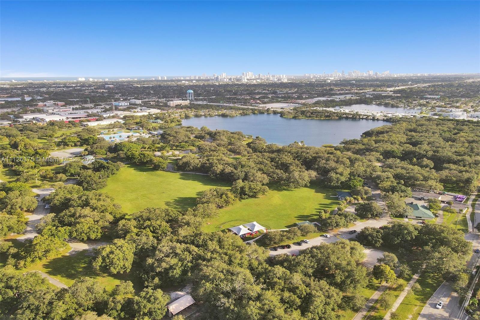 EMERALD OAKS #3 CONDO - Residential