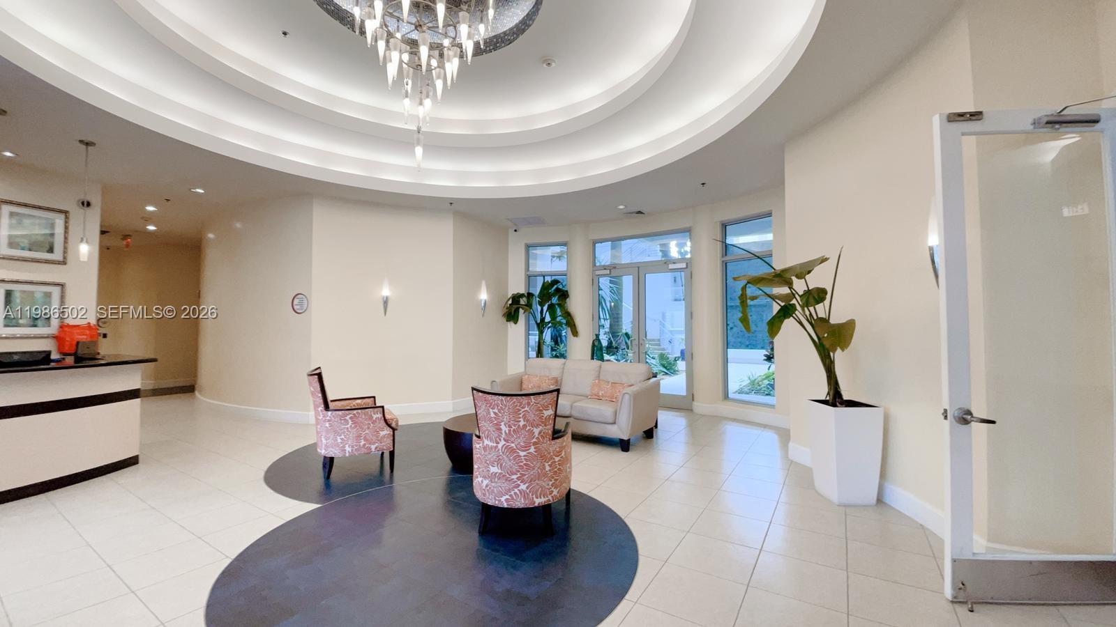 RADIUS CONDO - Residential Lease