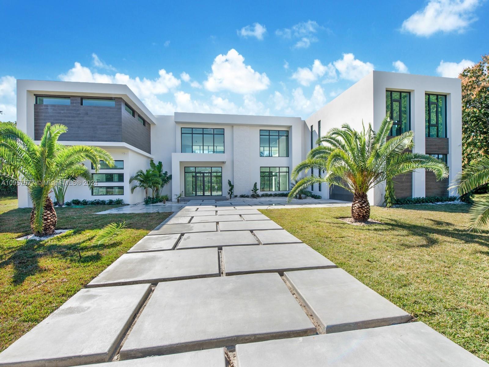 COLLINS HEIGHTS - Residential