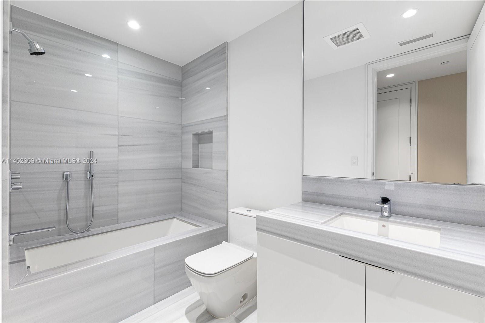 ESTATES AT ACQUALINA - Residential