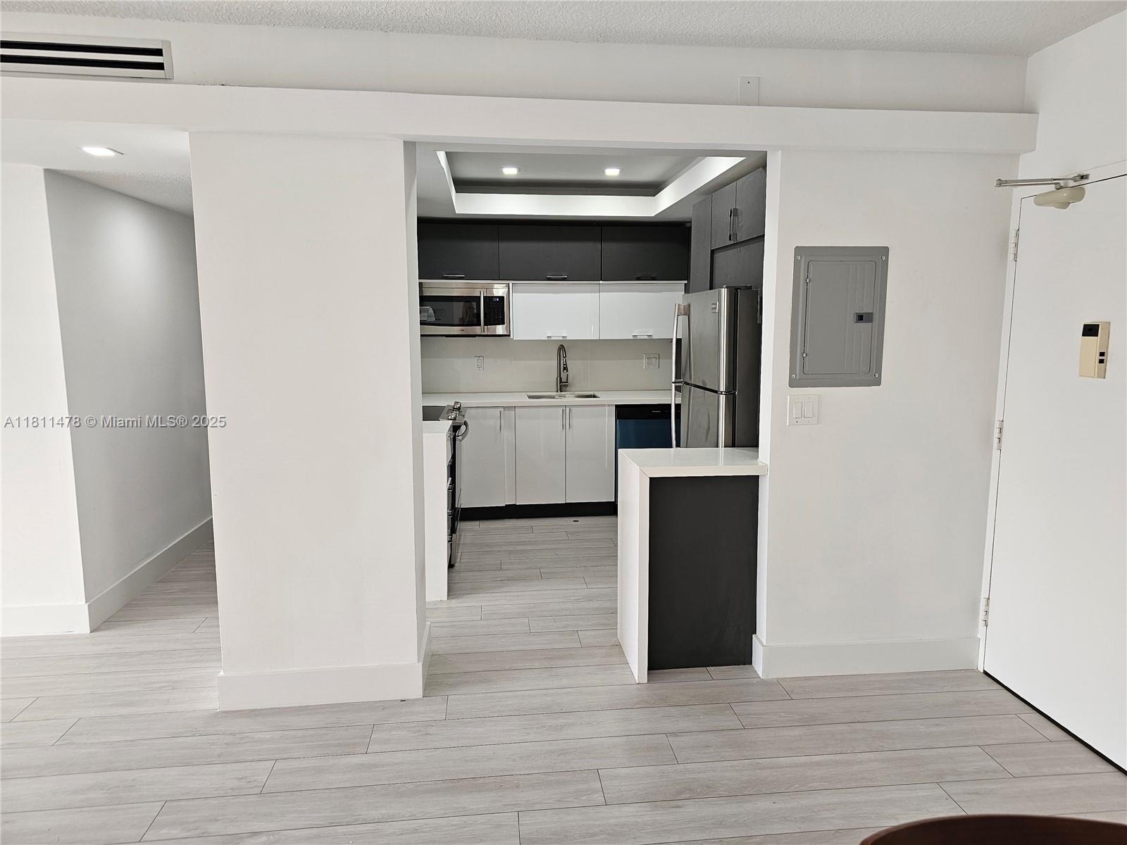 500 Bayview Dr 1723
