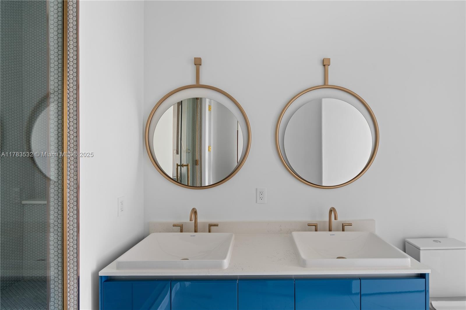 2655 SOUTH BAYSHORE DRIVE - Residential