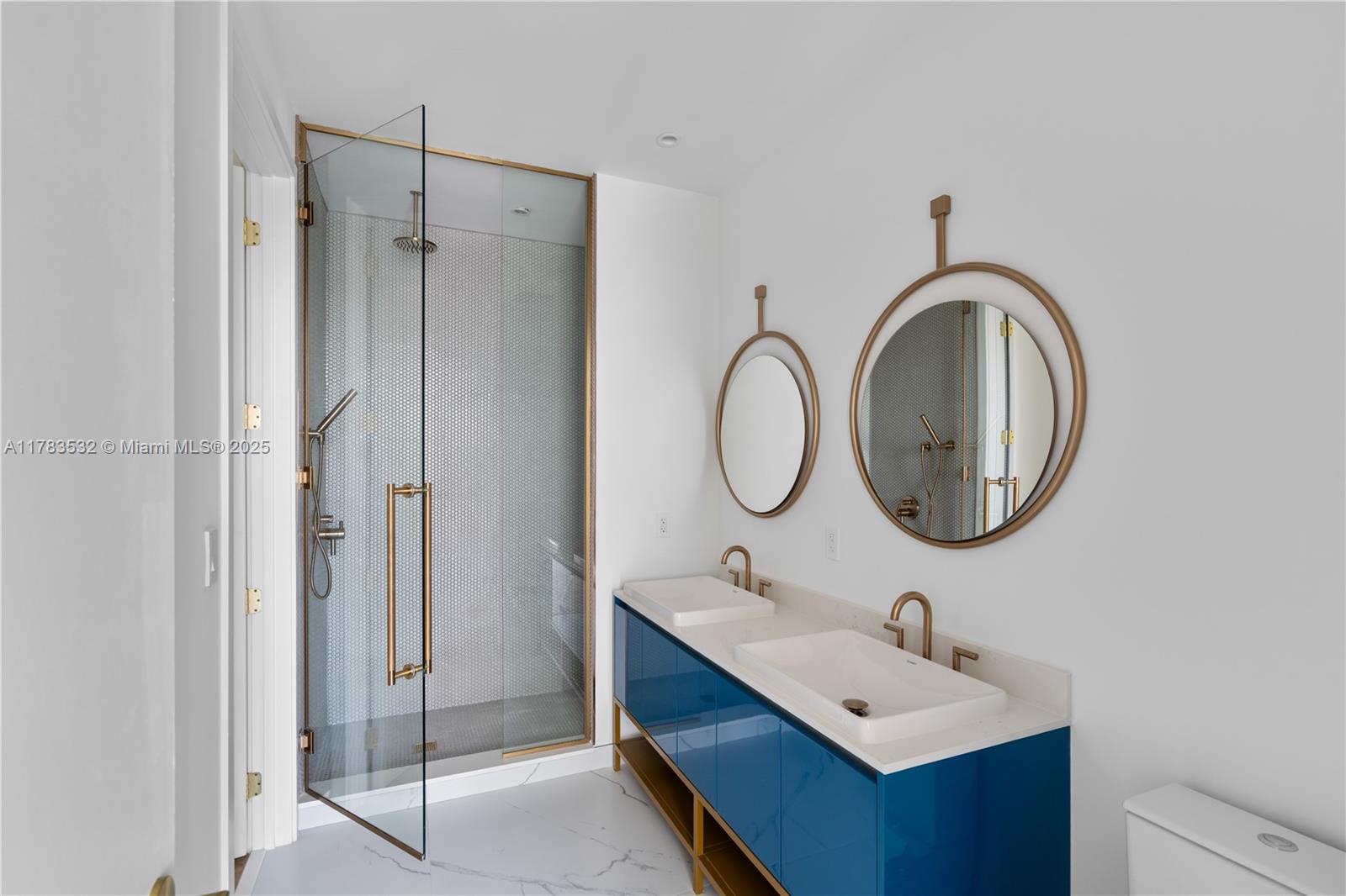 2655 SOUTH BAYSHORE DRIVE - Residential