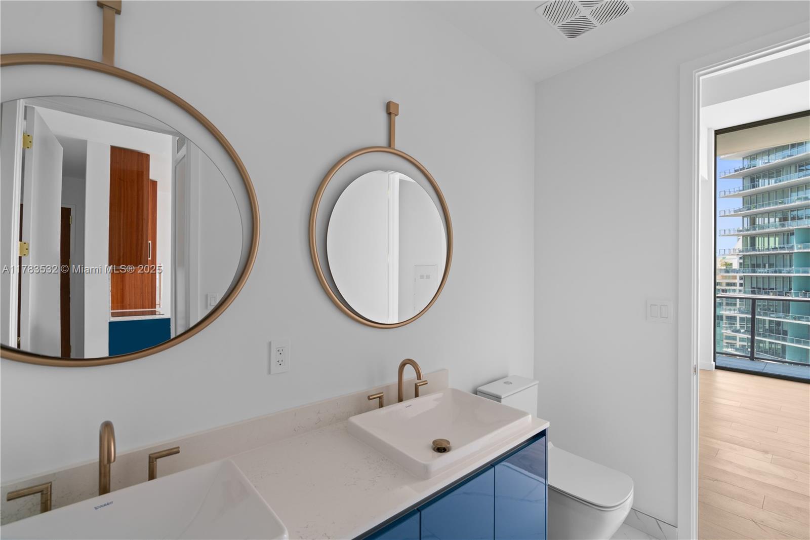 2655 SOUTH BAYSHORE DRIVE - Residential