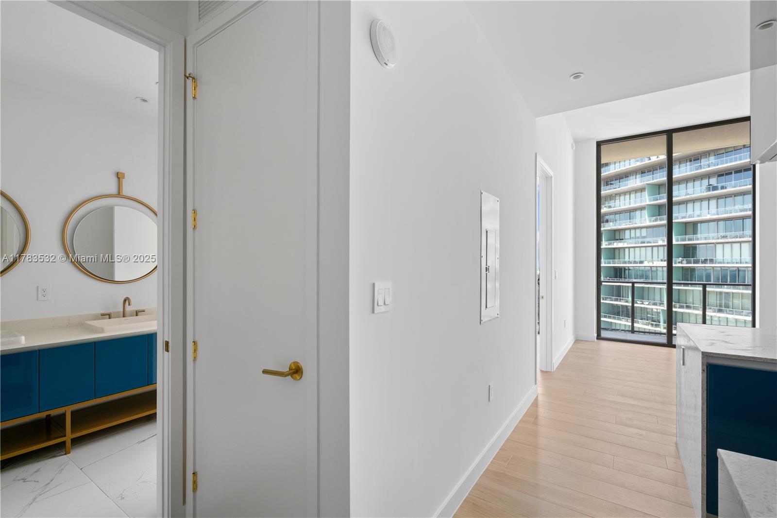 2655 SOUTH BAYSHORE DRIVE - Residential