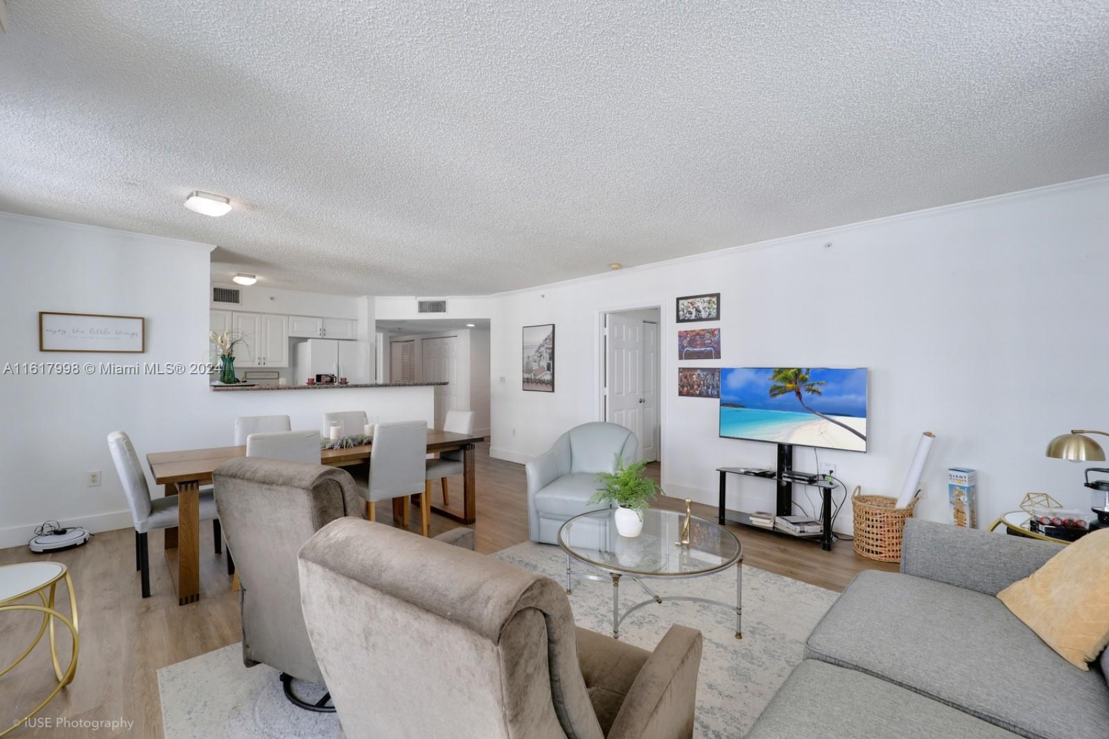 THE MARK ON BRICKELL COND - Residential