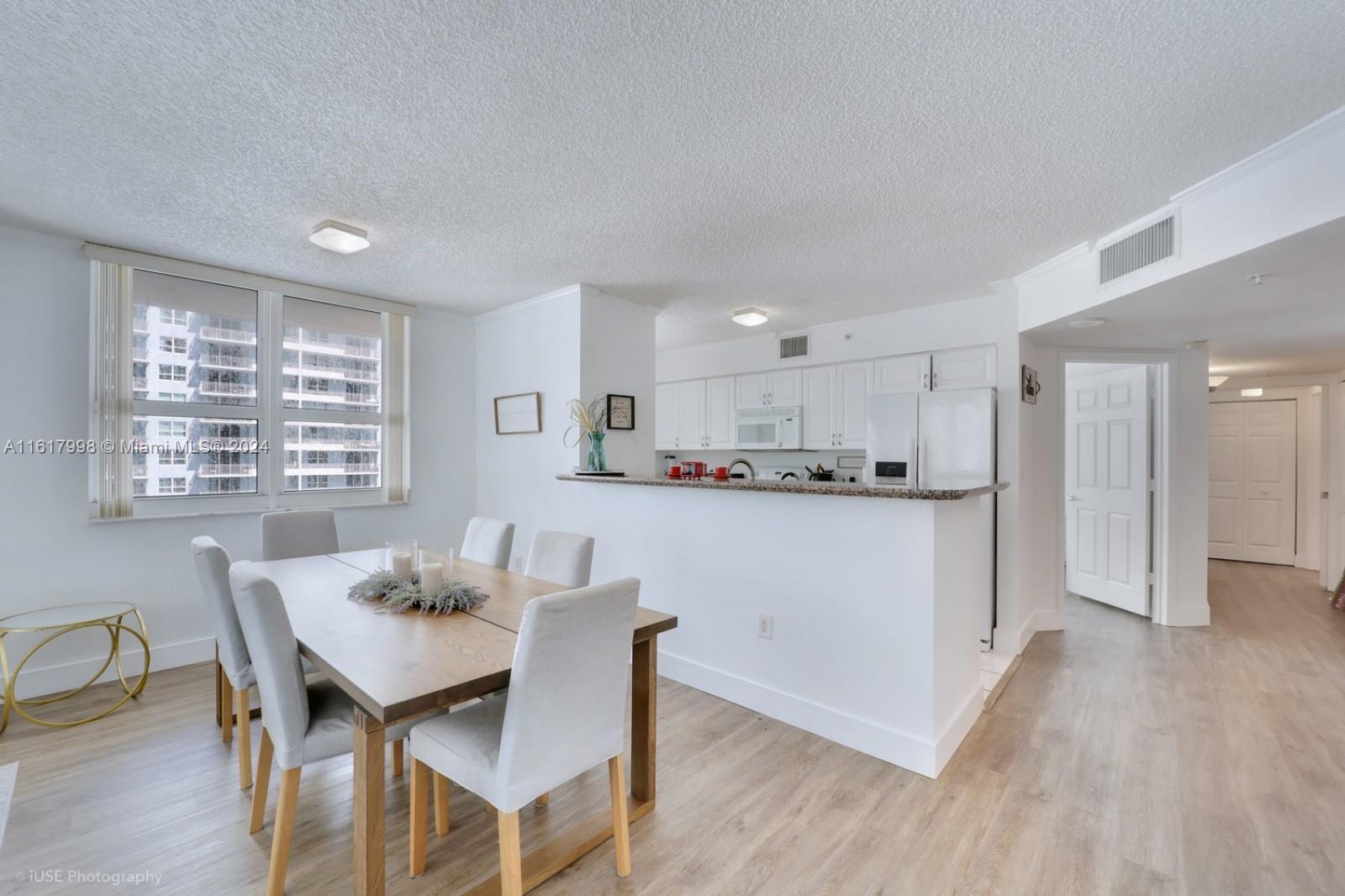 THE MARK ON BRICKELL COND - Residential