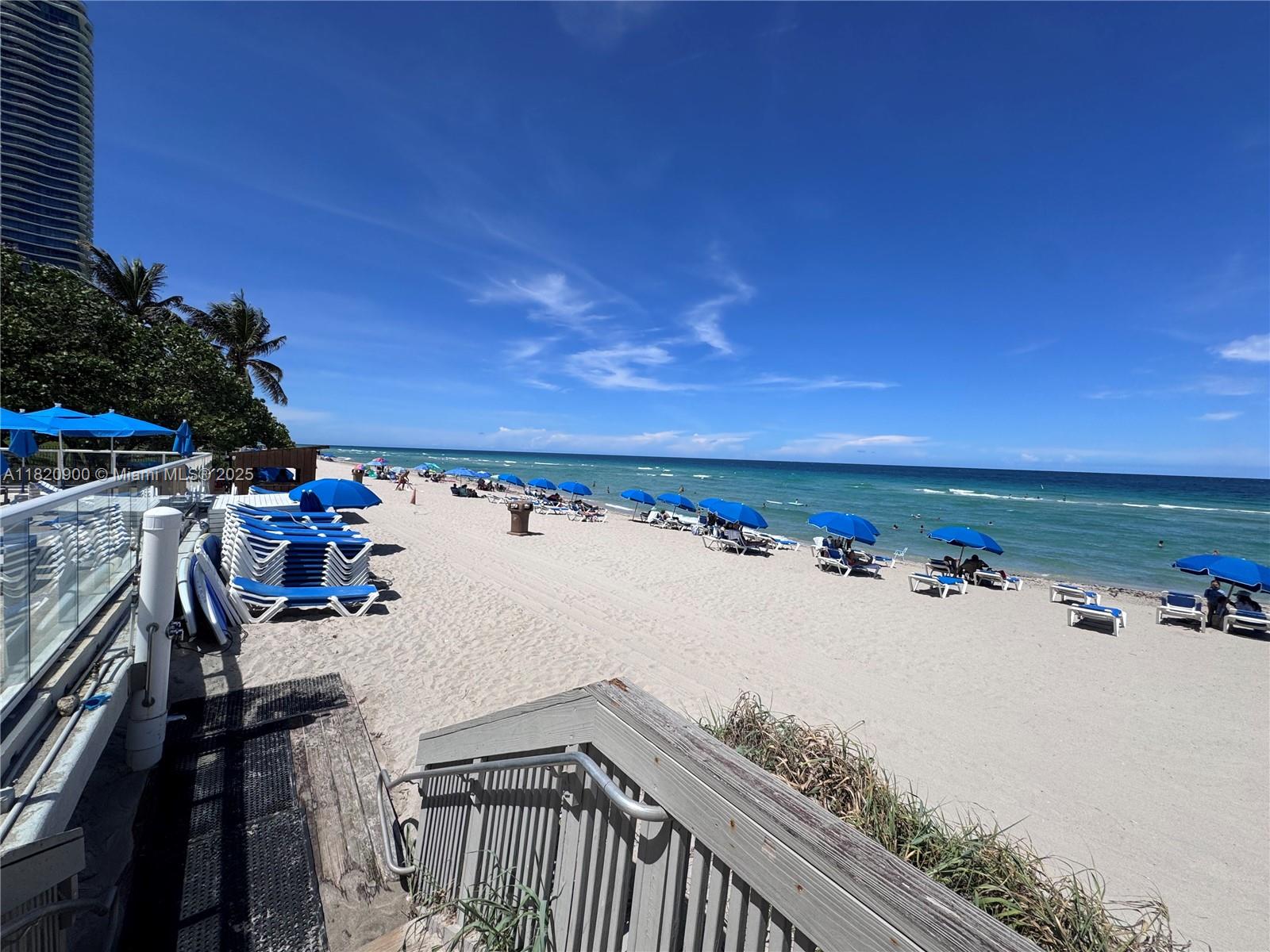 THE AVENTURA BEACH CLUB C - Residential