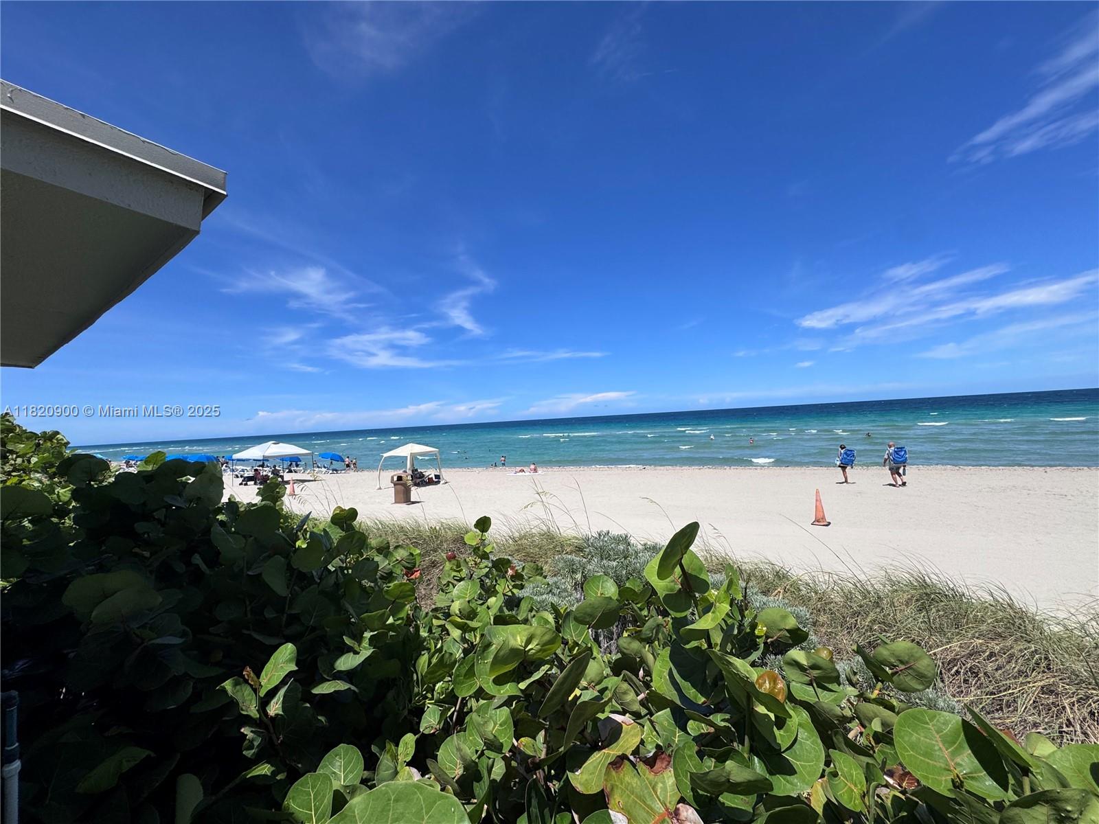 THE AVENTURA BEACH CLUB C - Residential