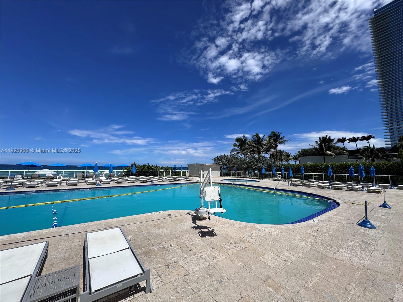 THE AVENTURA BEACH CLUB C - Residential