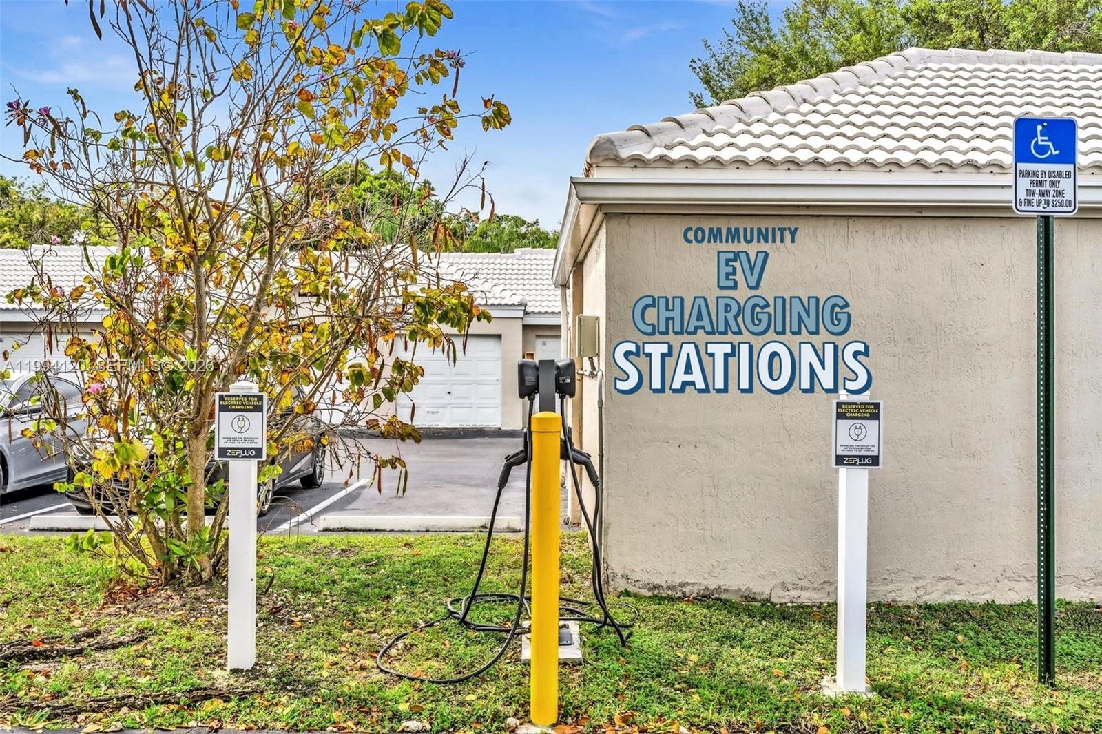 LAKEVIEW CLUB CONDO - Residential Lease