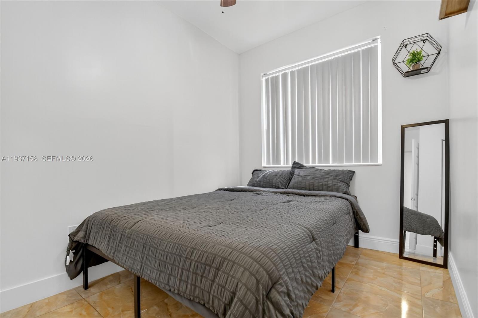 IRONS MANOR 5TH ADDN - Residential