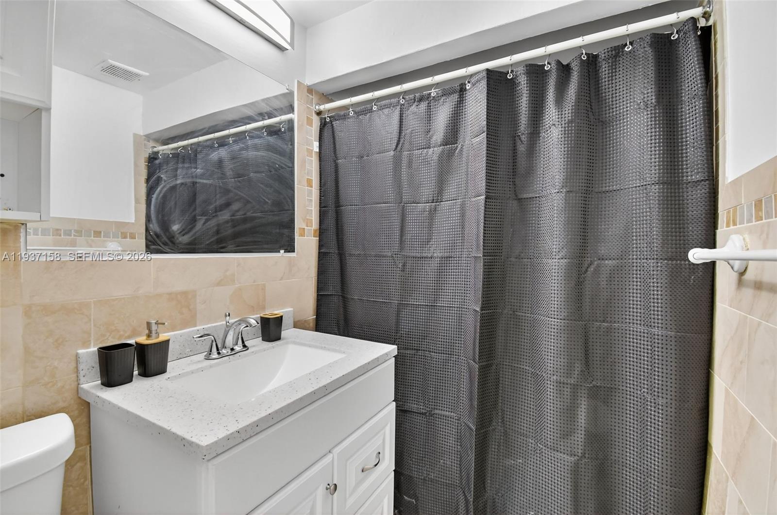 IRONS MANOR 5TH ADDN - Residential