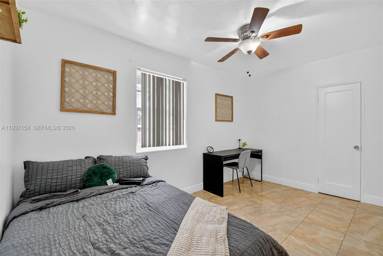 IRONS MANOR 5TH ADDN - Residential