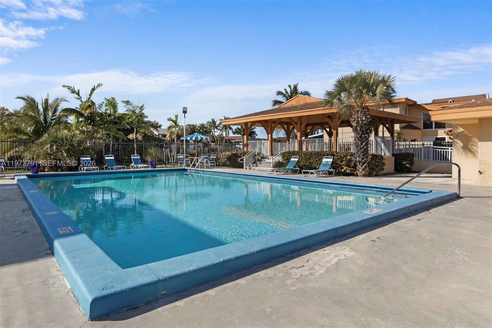 CENTRE COURT CONDO - Residential