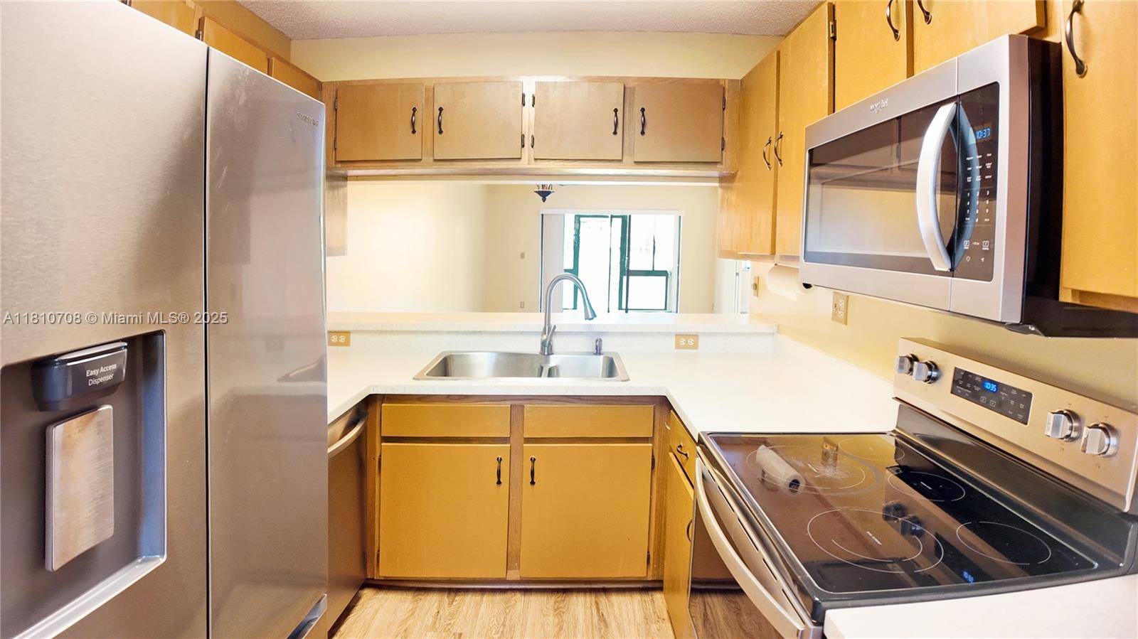 TAMARAC GARDENS CONDOMINI - Residential