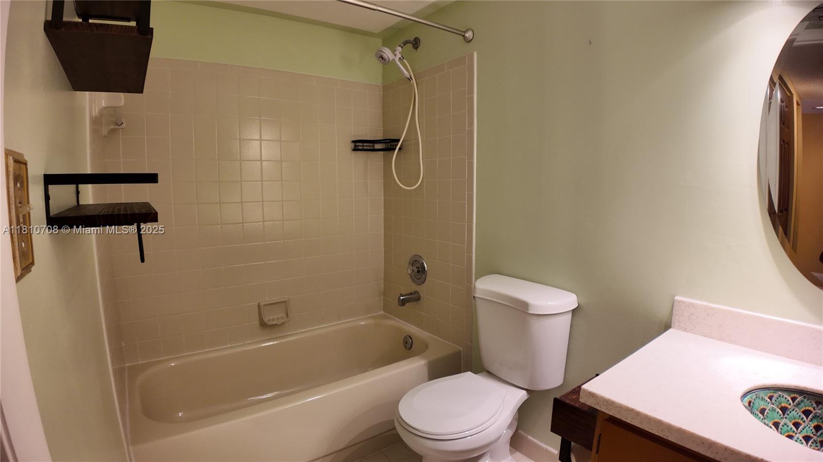 TAMARAC GARDENS CONDOMINI - Residential