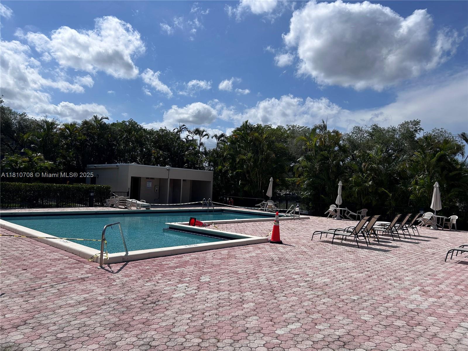 TAMARAC GARDENS CONDOMINI - Residential