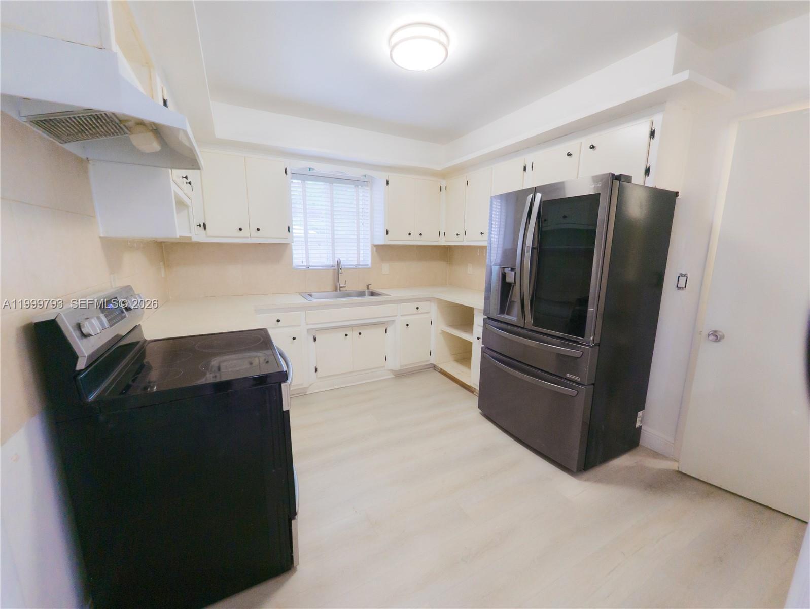 CORAL WAY HEIGHTS - Residential Lease