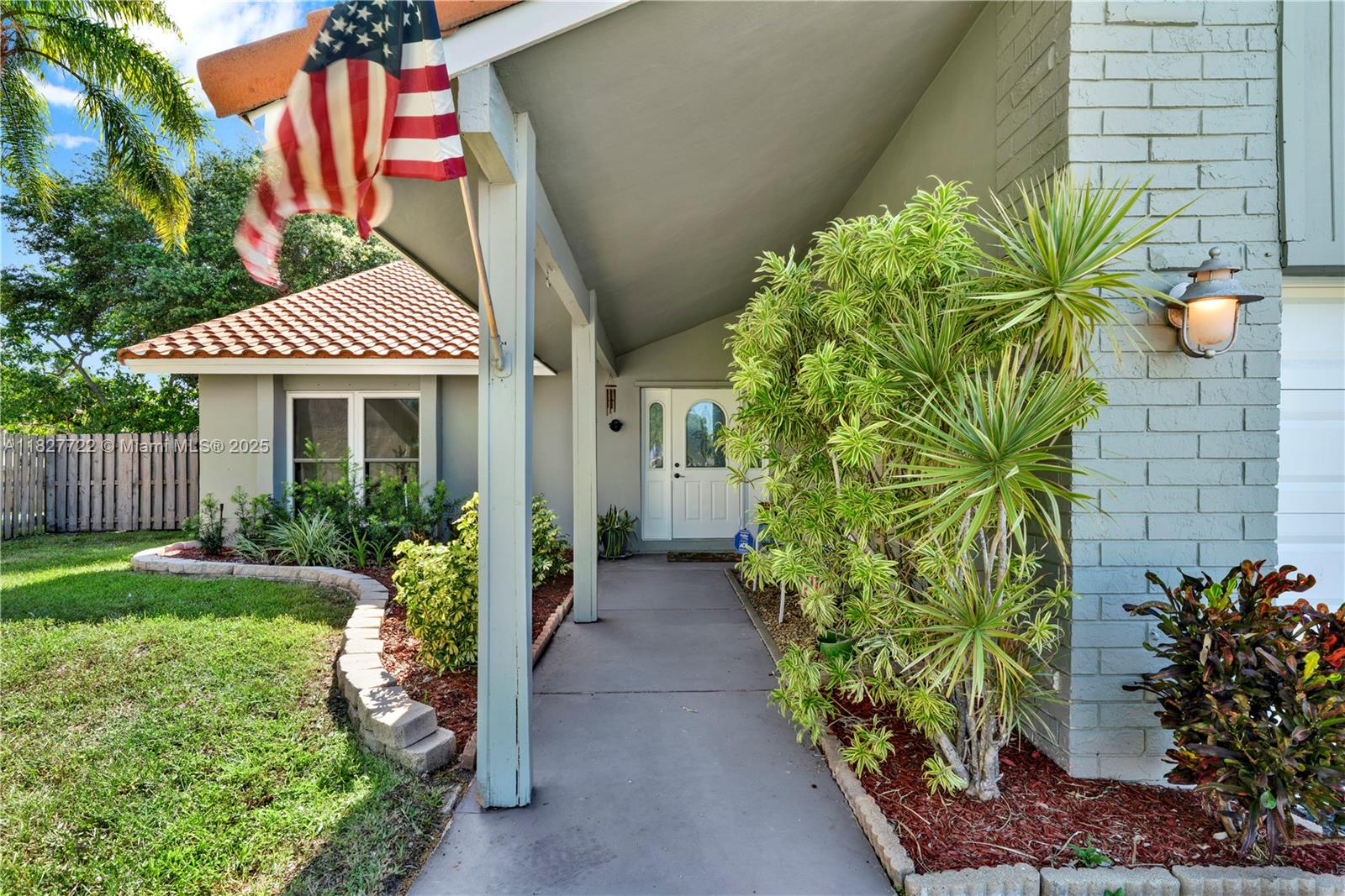 9381 NW 41st Pl