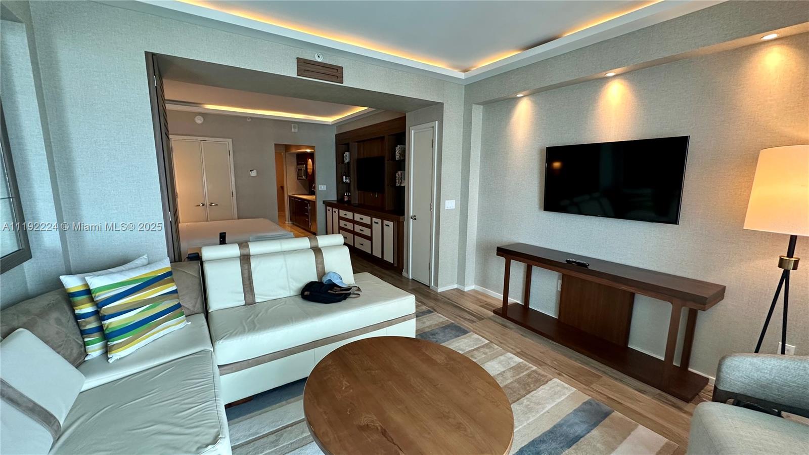 THE OCEAN RESORT - Residential