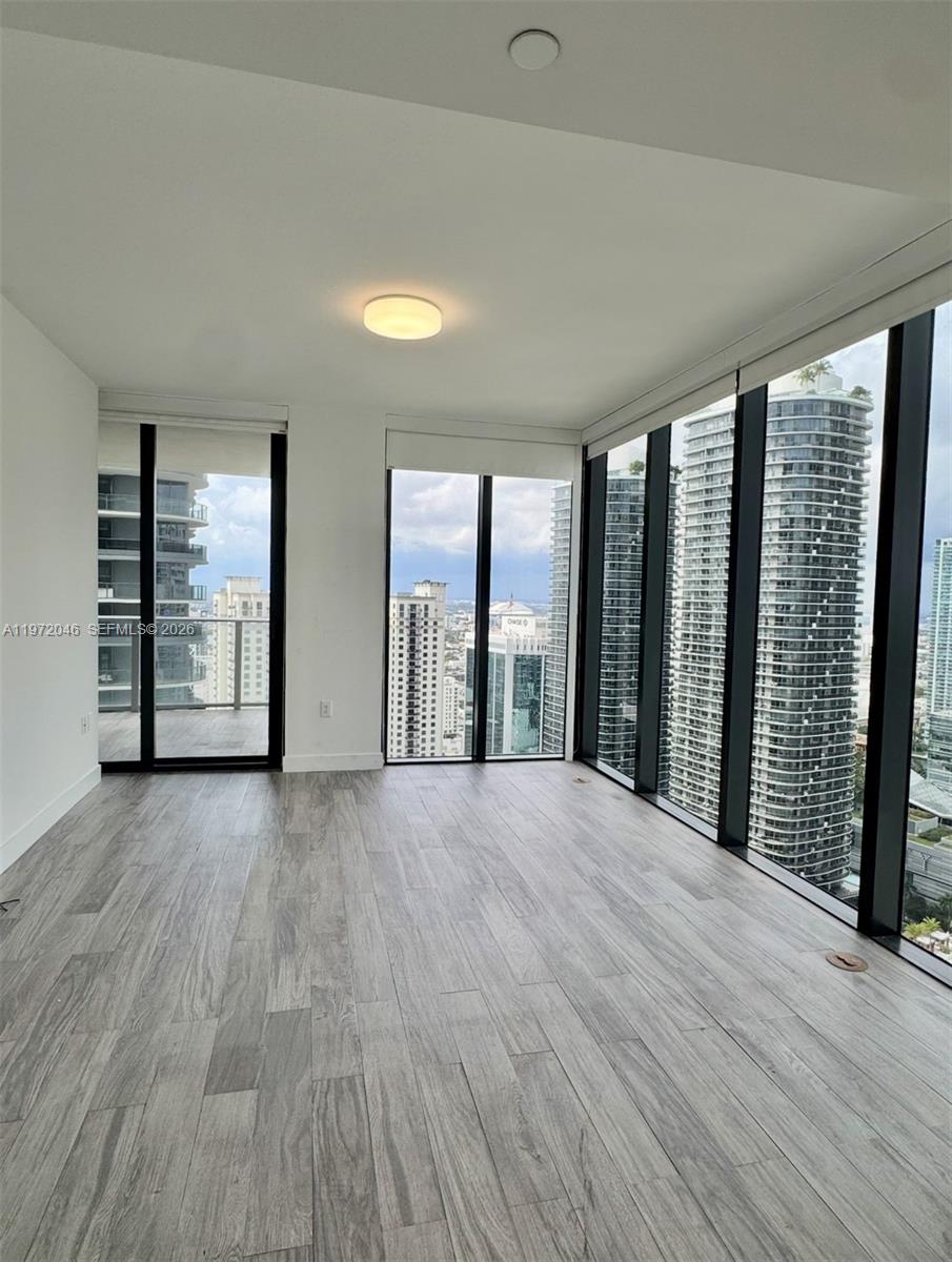 1010 Brickell Ave 3711