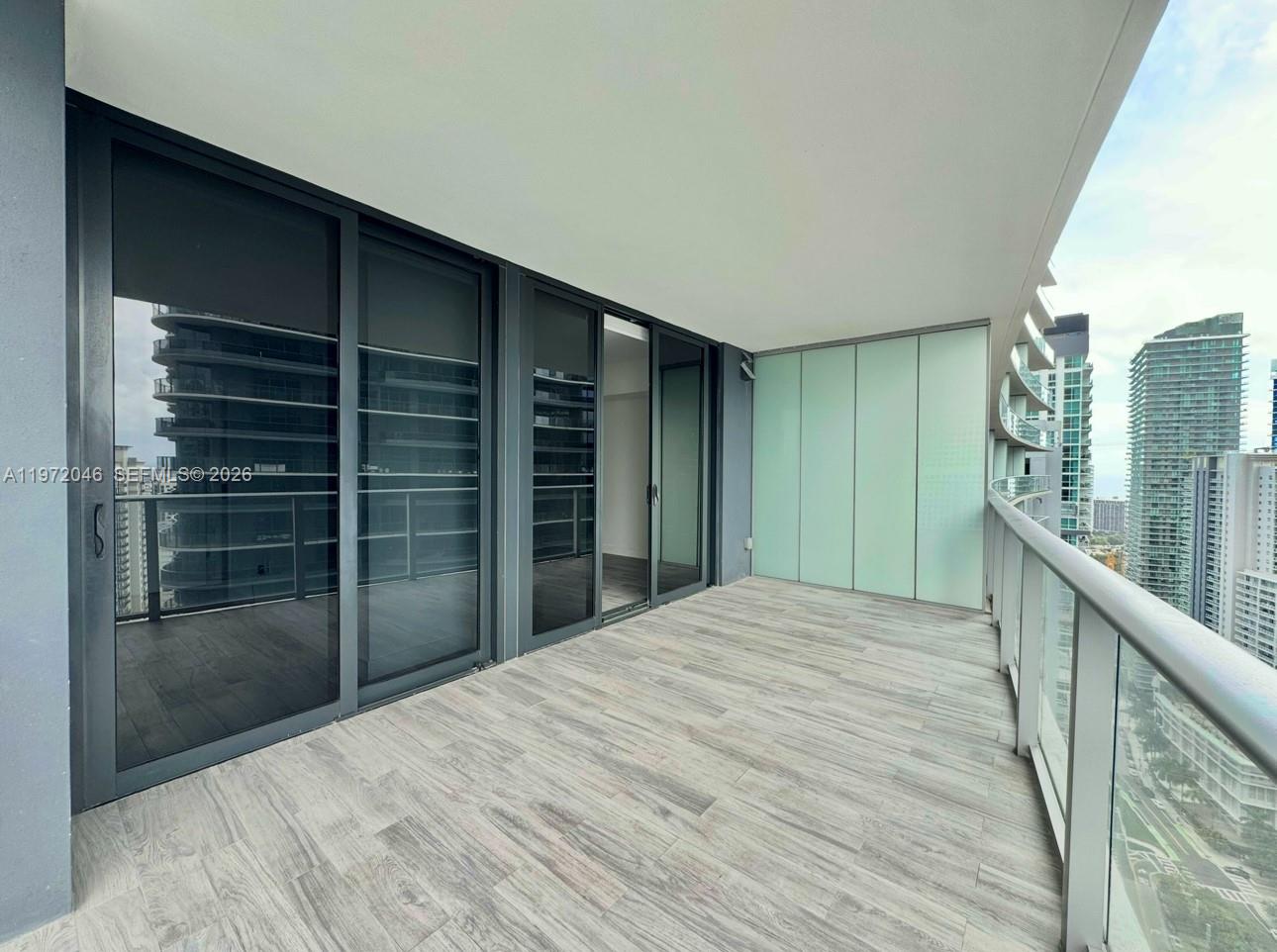 1010 Brickell Ave 3711