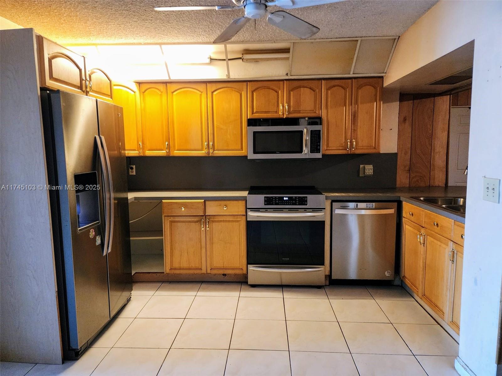 2633 NW 9th Lane