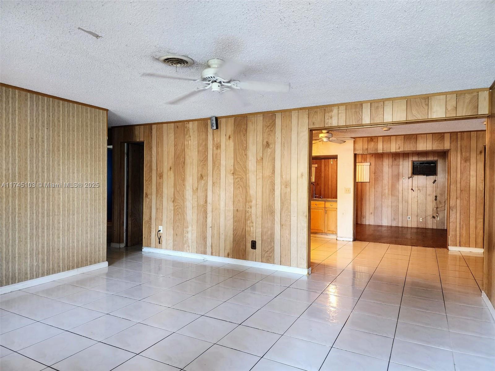 2633 NW 9th Lane
