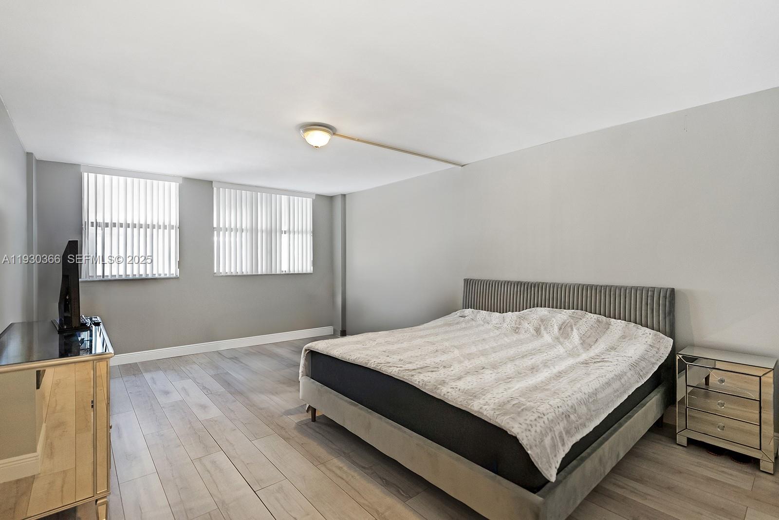 LAKE POINT TOWER CONDOMIN - Residential Lease