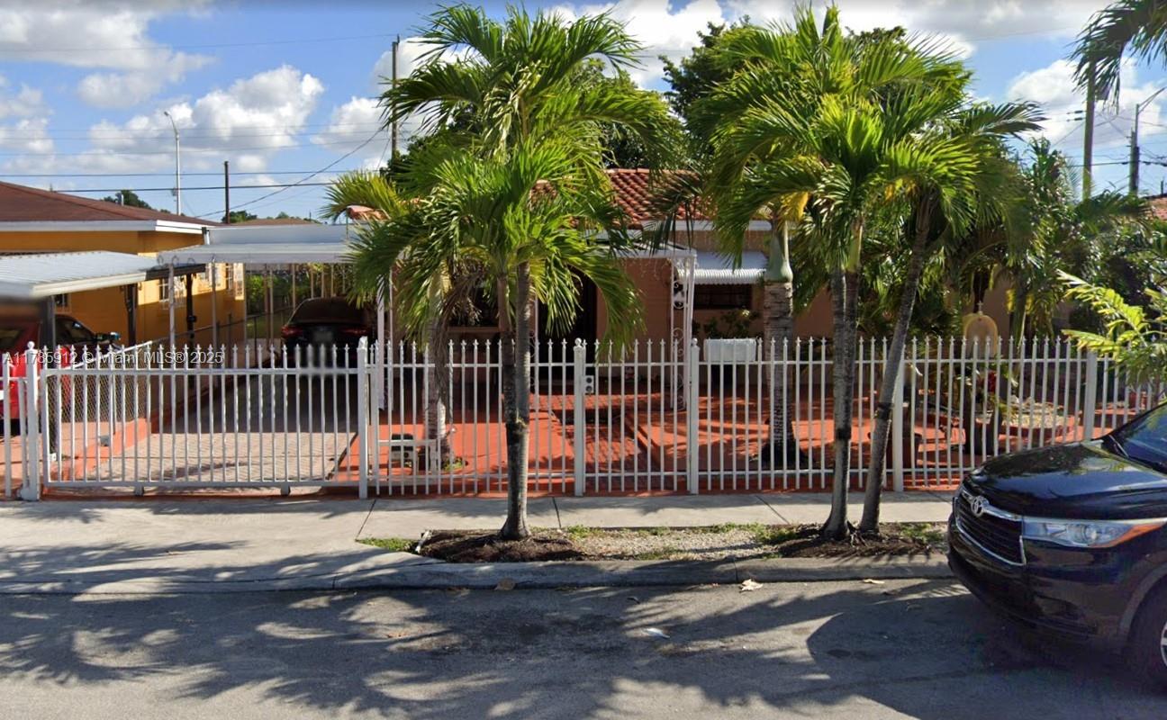 Property for Sale at 2541 W 10th Ave, Hialeah, Miami-Dade County, Florida - Bedrooms: 3 
Bathrooms: 2  - $559,000