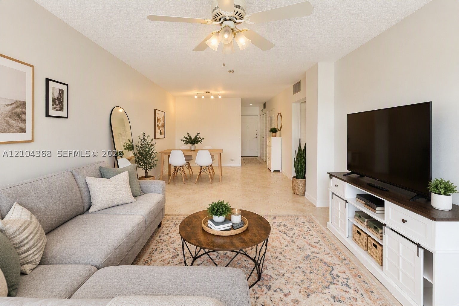 2555 NE 11th St 301