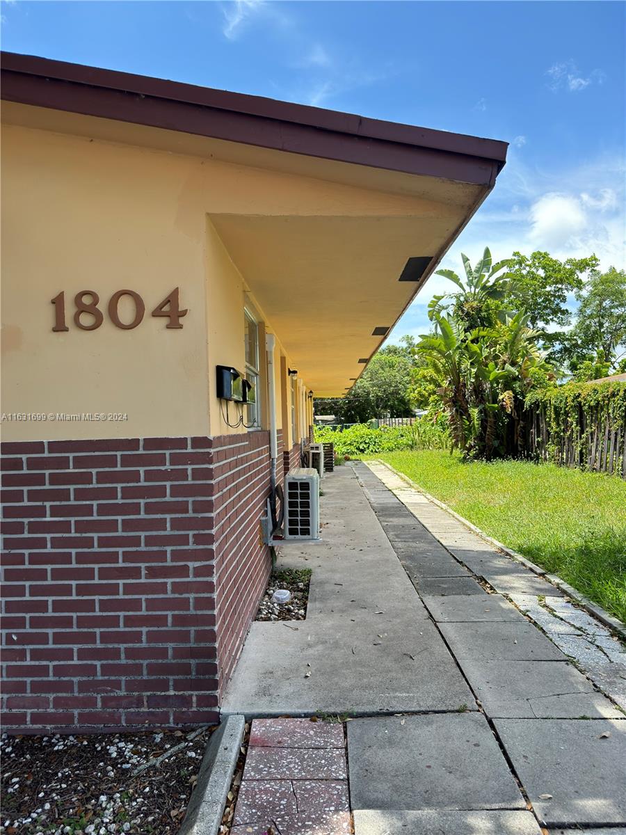 OSCEOLA PARK - Residential Income