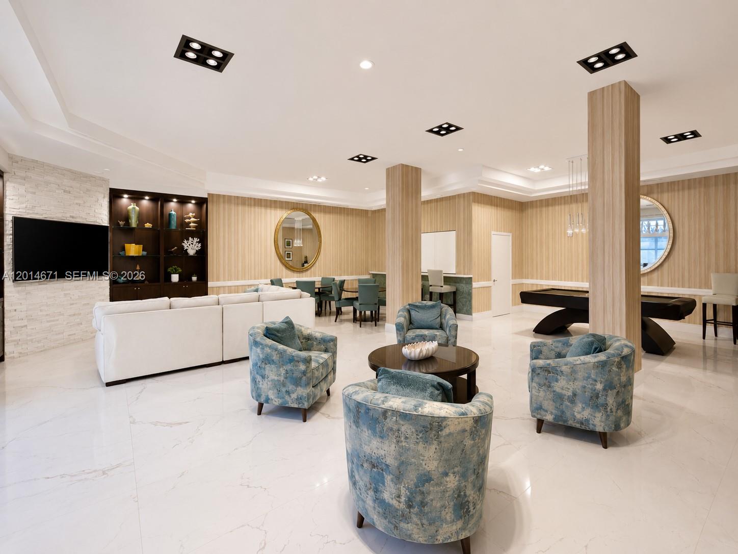 THE COLLINS CONDO - Residential Lease