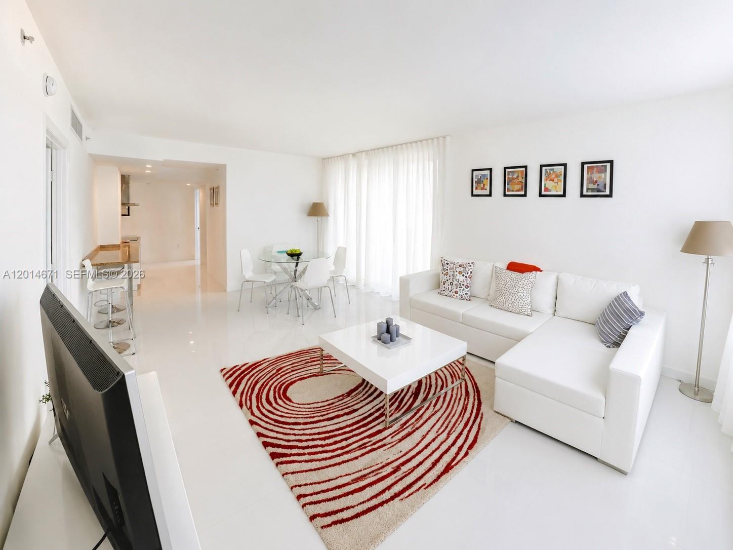 THE COLLINS CONDO - Residential Lease