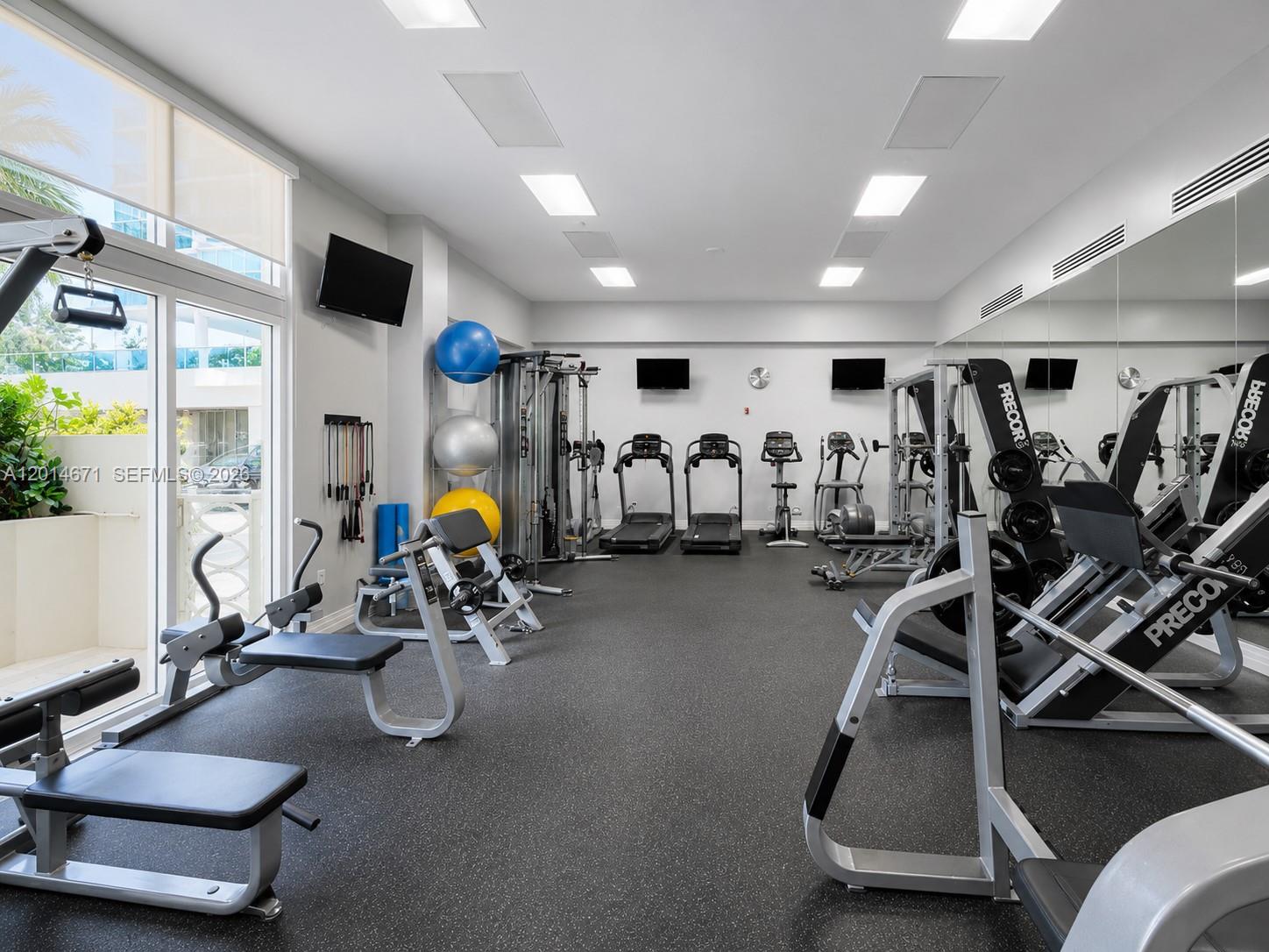 THE COLLINS CONDO - Residential Lease