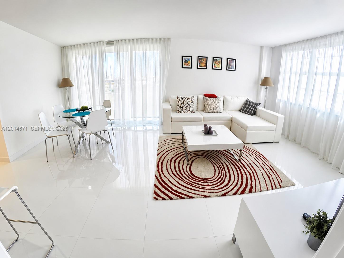 THE COLLINS CONDO - Residential Lease