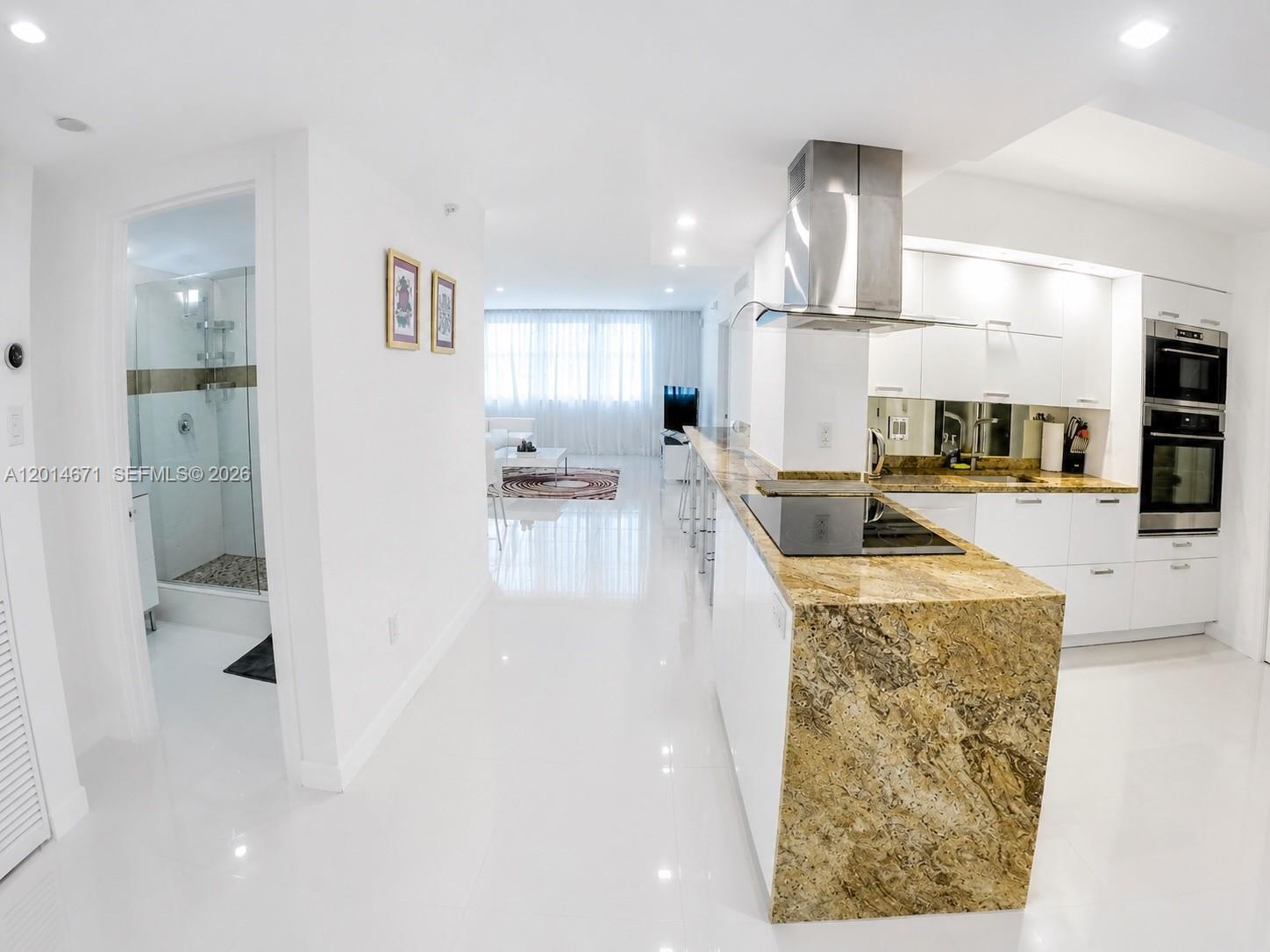 THE COLLINS CONDO - Residential Lease