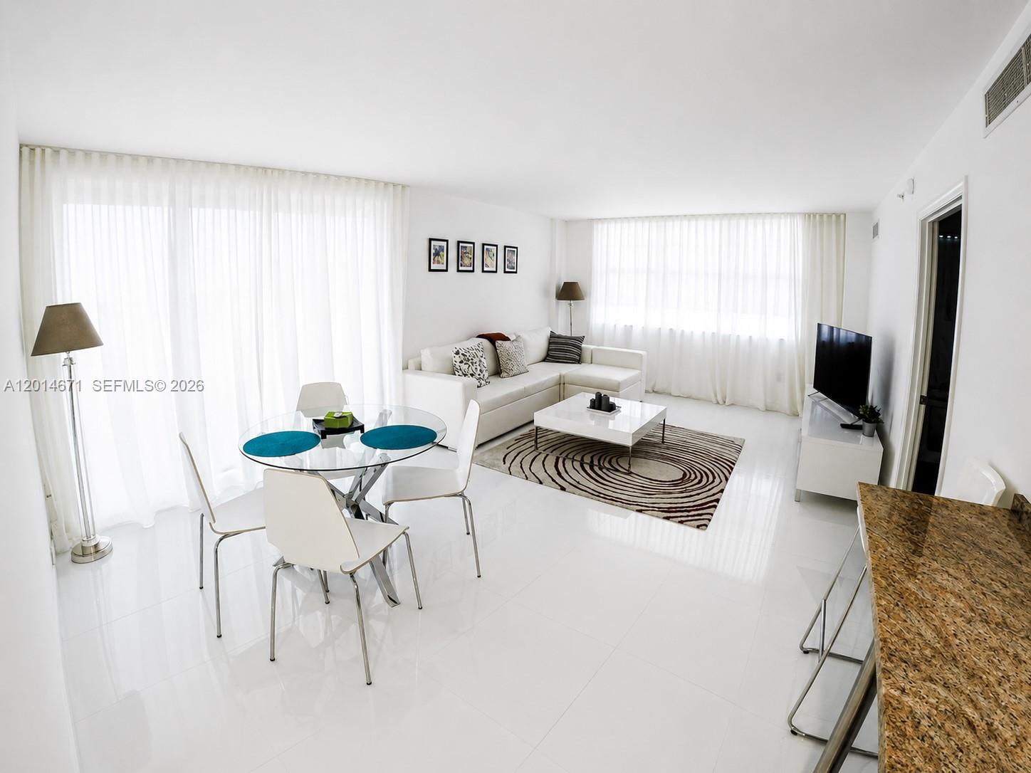 THE COLLINS CONDO - Residential Lease