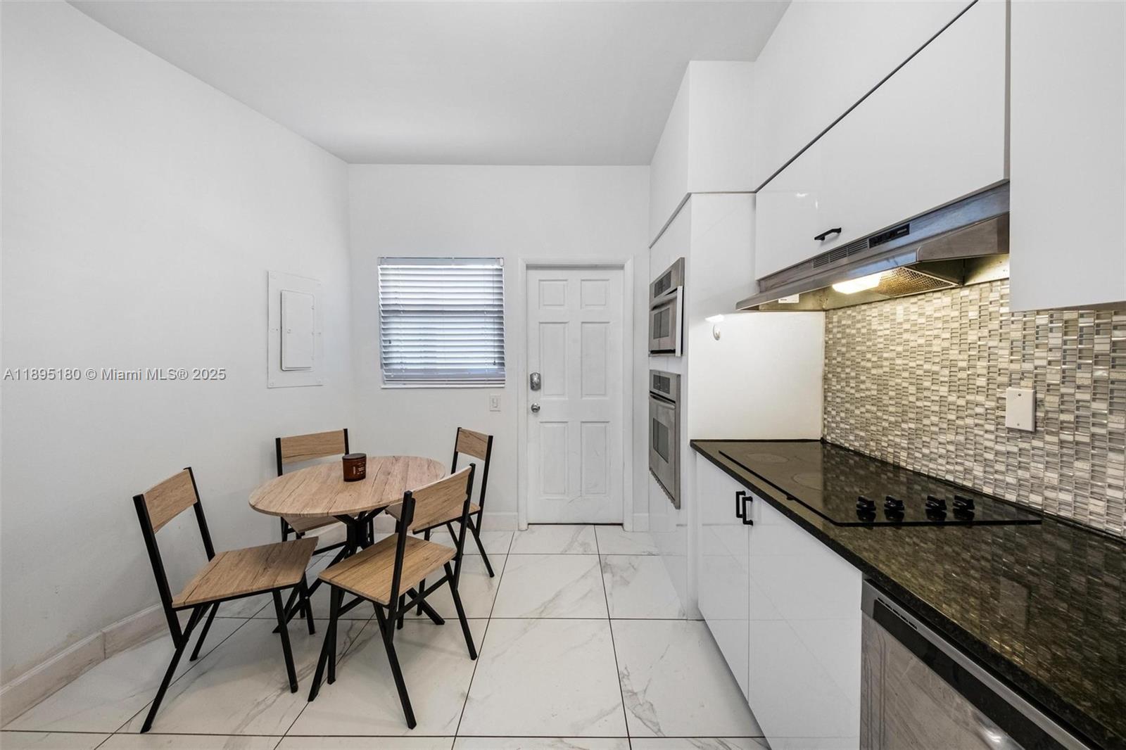 9400 CONDO APTS - Residential Lease