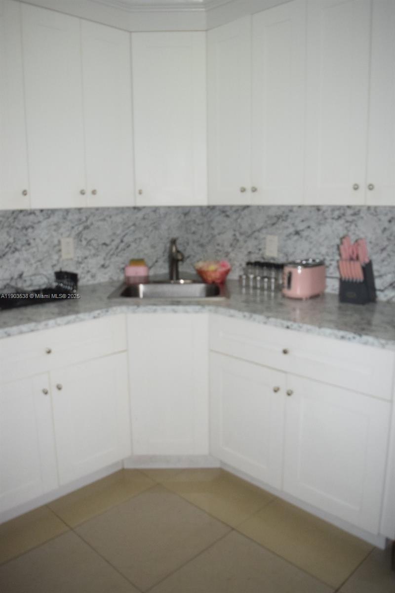 VILLAGE GREEN CONDO - Residential